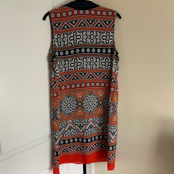 Fun collard shift dress - Picture 4 of 4